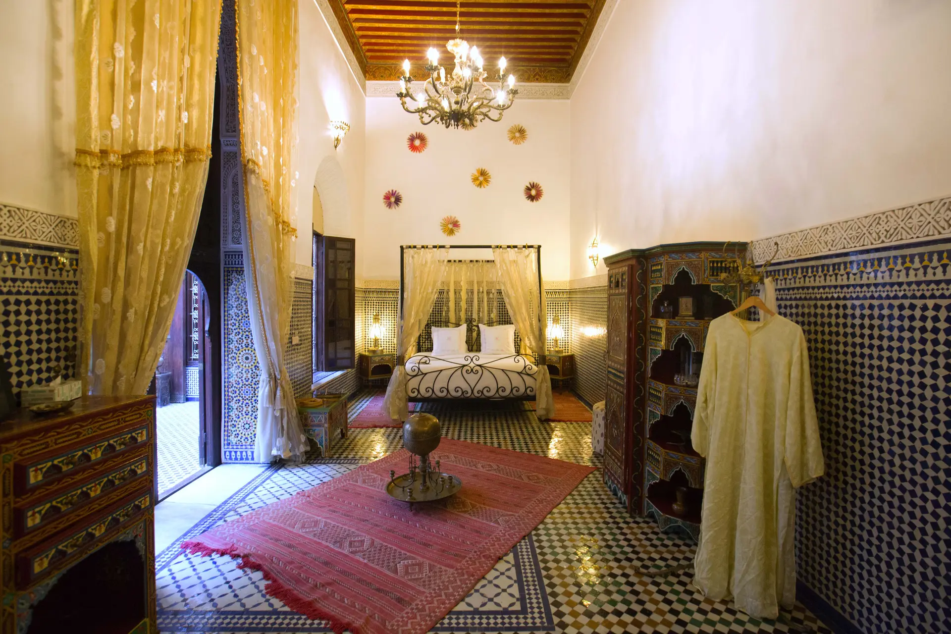 01 chambre baldaquin.reOqORiF