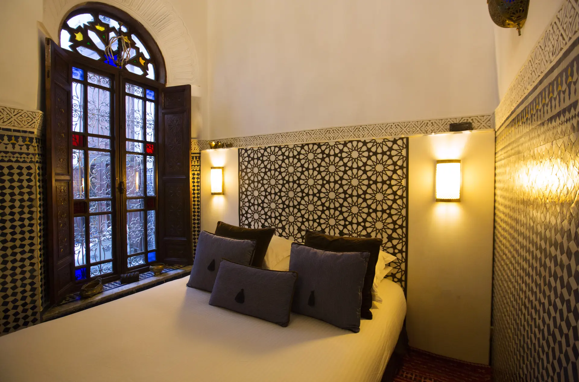01 chambre tete lit.DzzgJh03