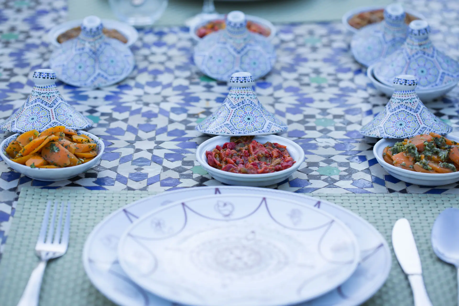 table tajines salades.Bma4jzN5